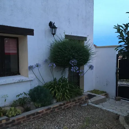 Panzió Maison Blanche Piscine Et Petit Dejeuner Châtellerault