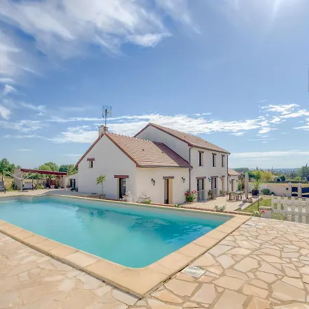 Maison Blanche Piscine Et Petit Dejeuner