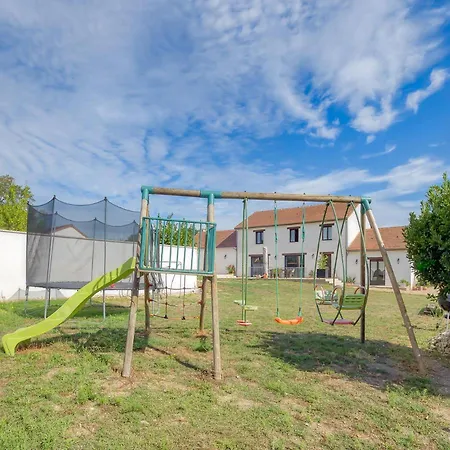Panzió Maison Blanche Piscine Et Petit Dejeuner