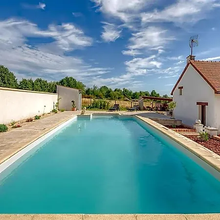 Maison Blanche Piscine Et Petit Dejeuner