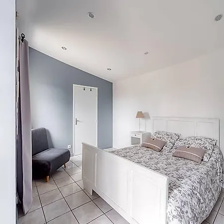 Bed & Breakfast Maison Blanche Piscine Et Petit Dejeuner
