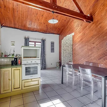 Maison Blanche Piscine Et Petit Dejeuner Bed & Breakfast Châtellerault