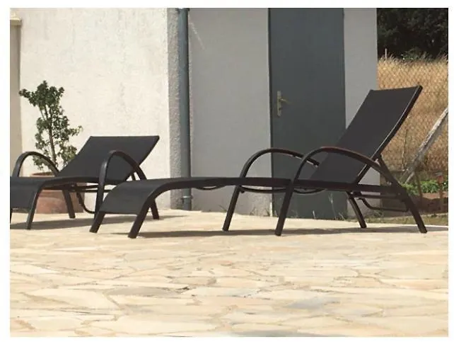 Maison Blanche Piscine Et Petit Déjeuner Bed and breakfast 3*